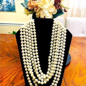 Pearl Fashion Necklace.